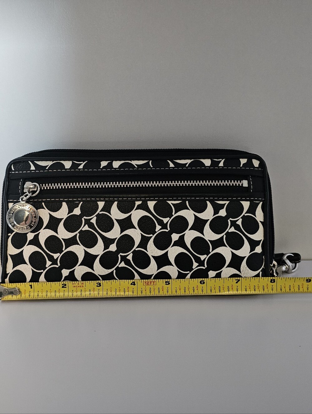 Coach Black and Cream Signature Wristlet Wallet - Picture 6 of 6